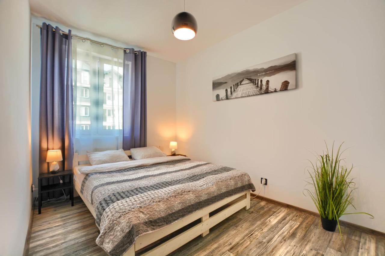 Apartament Glamour Ustrzyki Dolne Exteriör bild